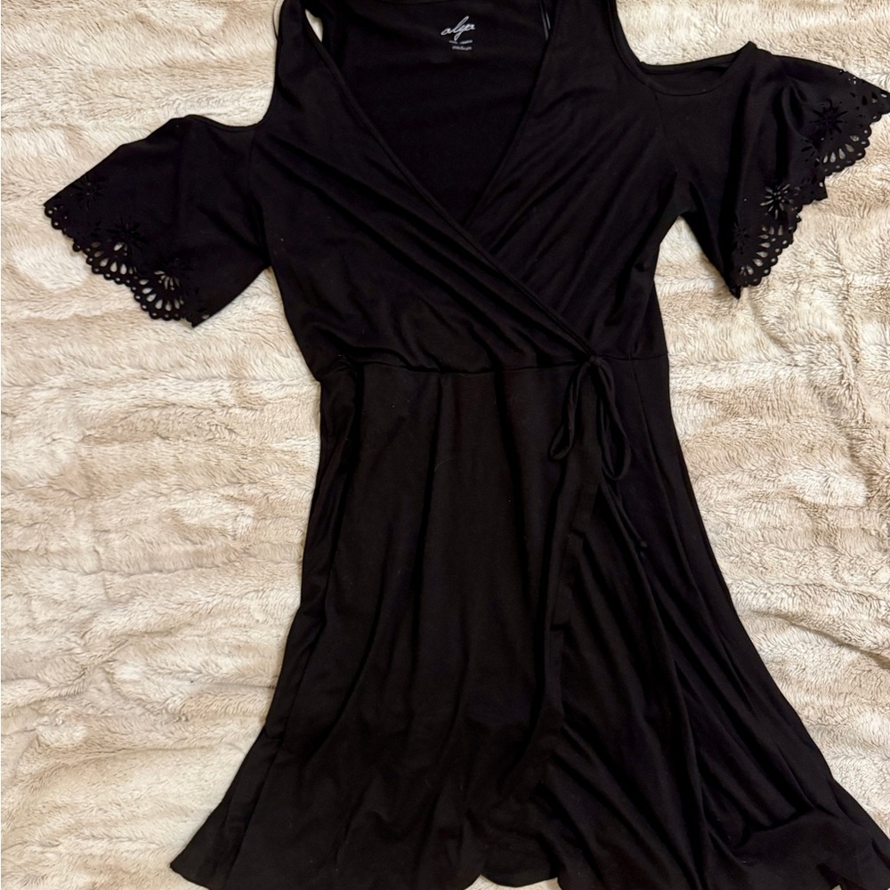 Elegant Black Cold Shoulder Wrap Dress